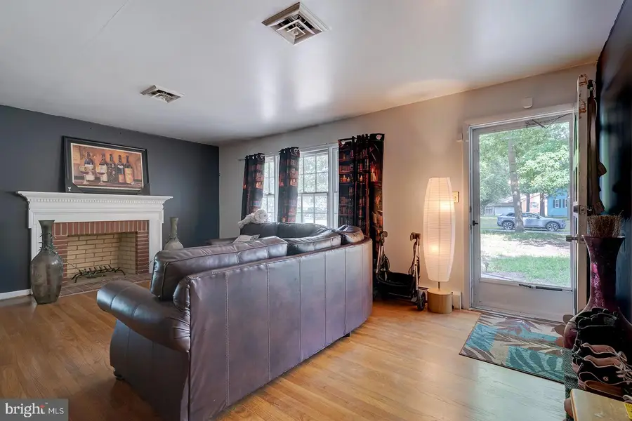 1211 Flamingo Dr, Salisbury, MD 21801 - #2