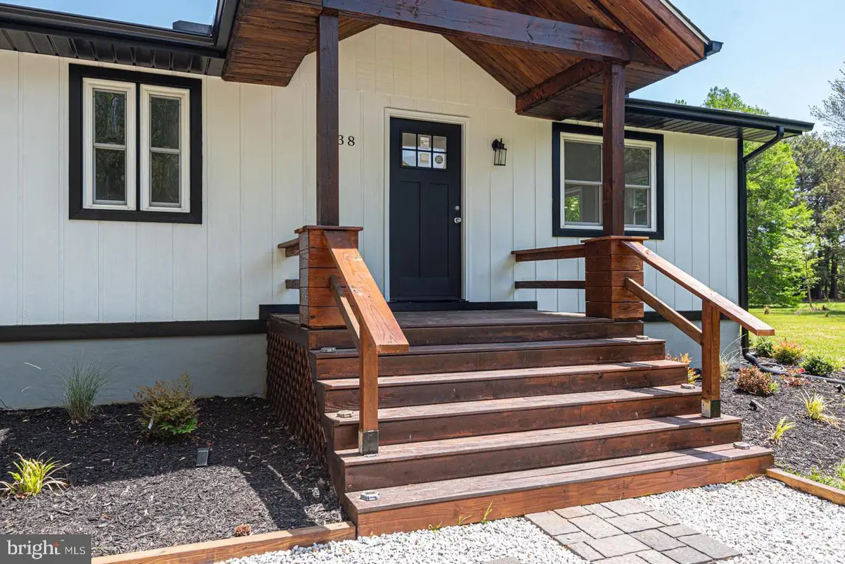 6438 Knoll Hill Dr, Berlin, MD 21811 - Image #1