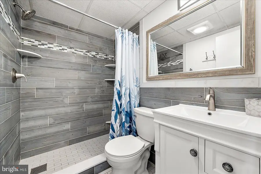 5 44th St #202, Ocean City, MD 21842 - Image #3