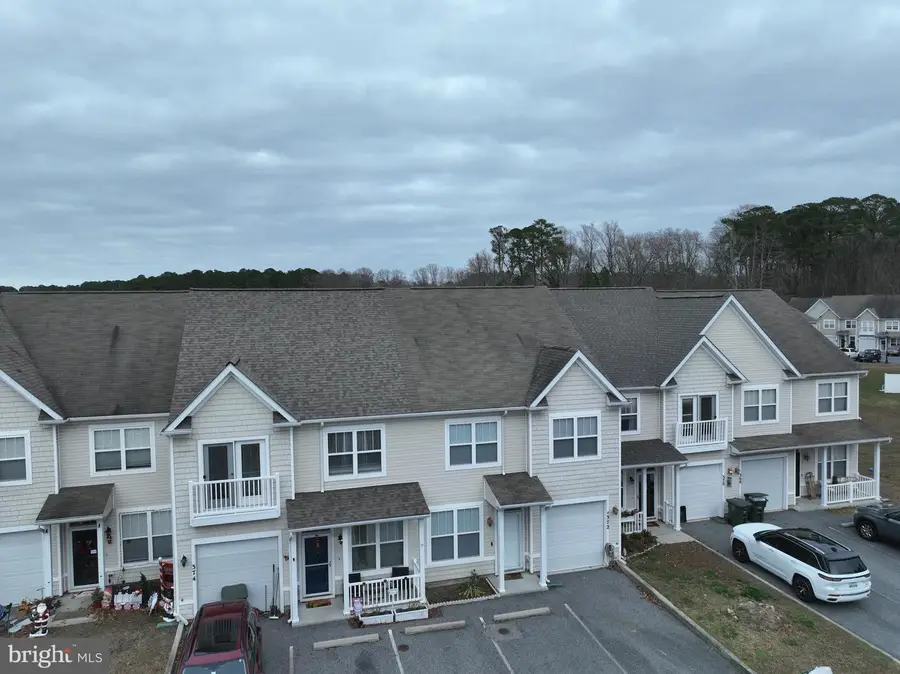 372 Schooner Ln #604, Berlin, MD 21811 - Image #2