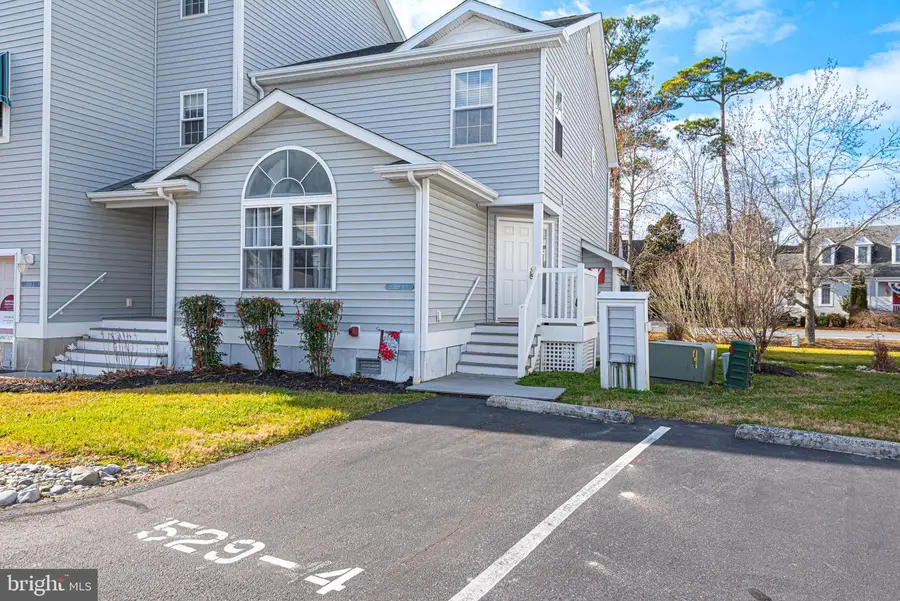 529 Yacht Club Dr #4, Berlin, MD 21811 - Image #2