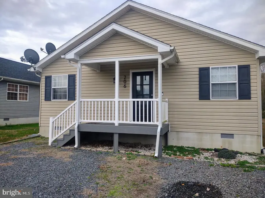 206 Decatur St, Berlin, MD 21811 - Image #2