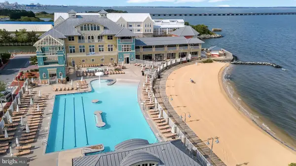 2 Fountain Dr E #2b, OCEAN CITY, MD 21842