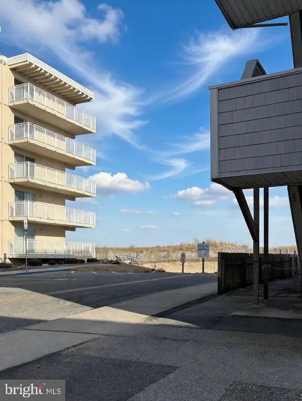 5 41st St #2, OCEAN CITY, MD 21842