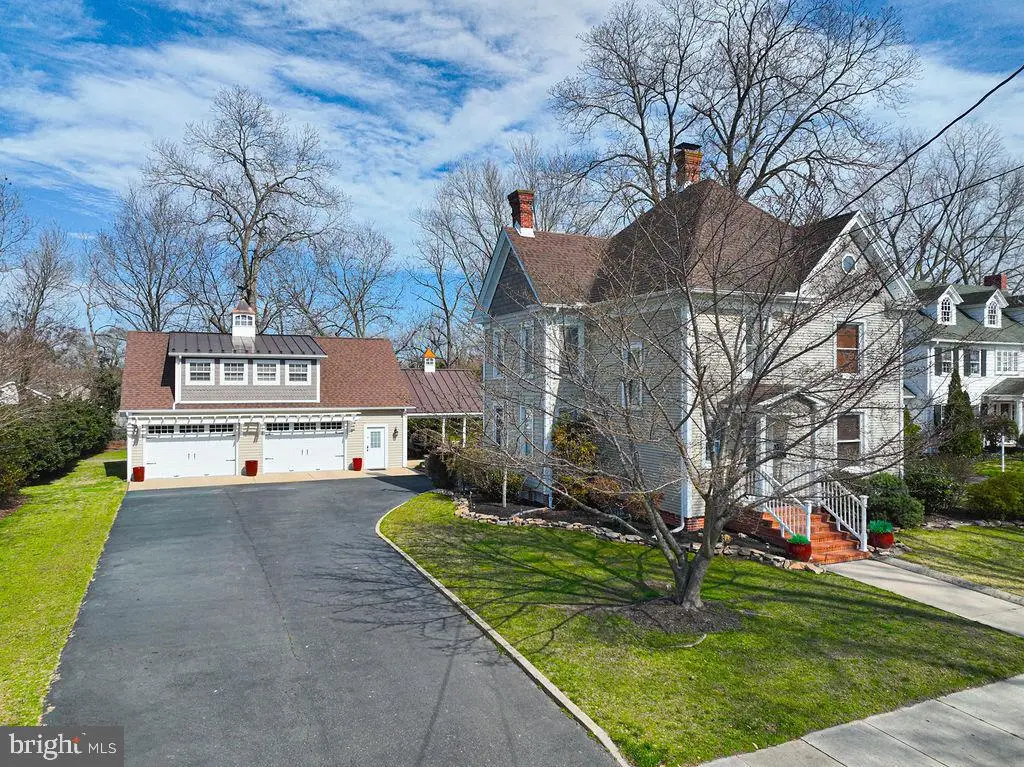 613 Market St, Pocomoke City, MD 21851 - #1