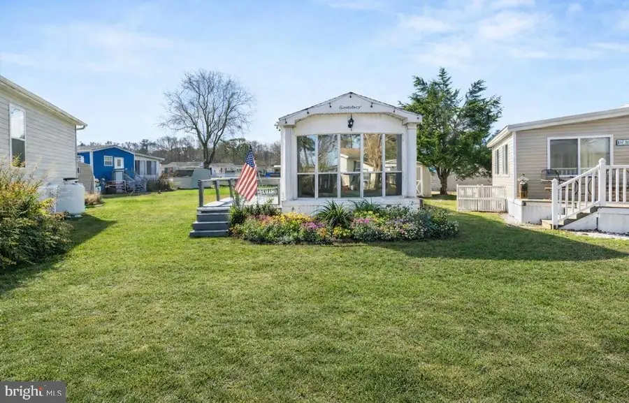 172 Ocean Oval Cir, Berlin, MD 21811 - #2