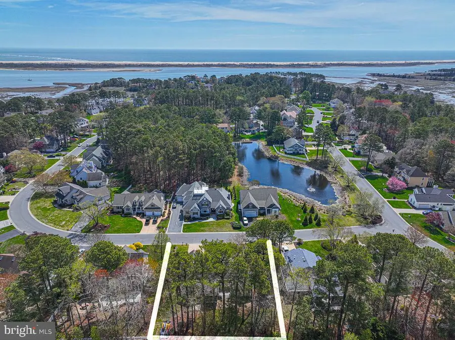 9405 Lake View Dr, Berlin, MD 21811 - #2