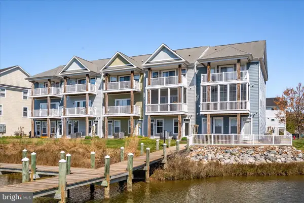 10900 Holystone Ln #102, BERLIN, MD 21811