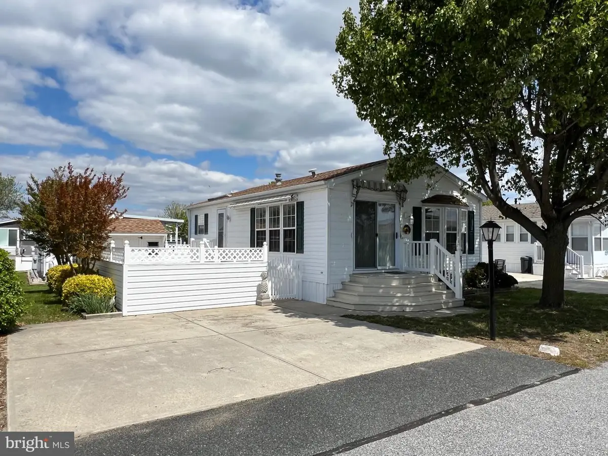 8830 Bay Dr, Berlin, MD 21811 - #1