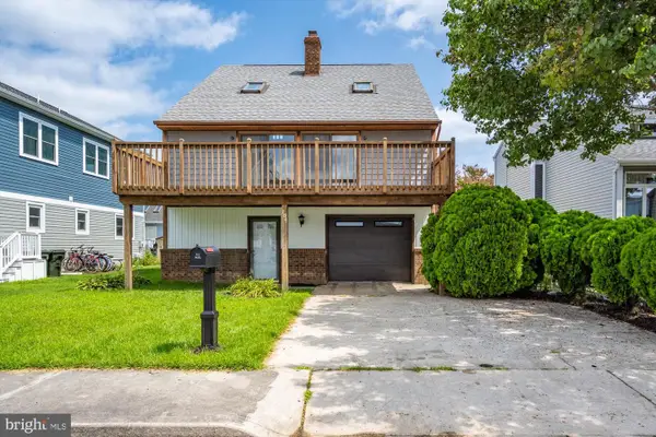 704 N Surf Rd, OCEAN CITY, MD 21842