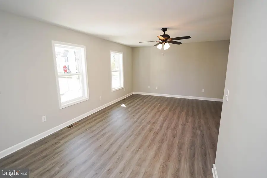 621 Cedar St, Pocomoke City, MD 21851 - #3