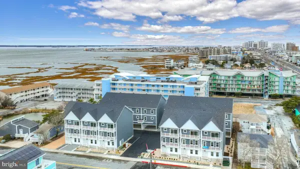 104 75th St #3, OCEAN CITY, MD 21842