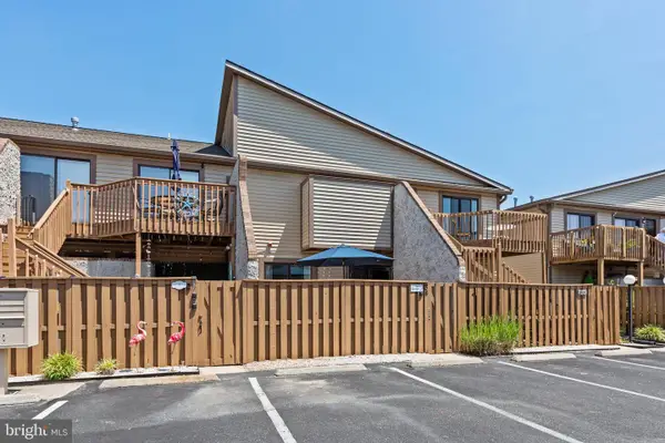 105 120th St #84, OCEAN CITY, MD 21842