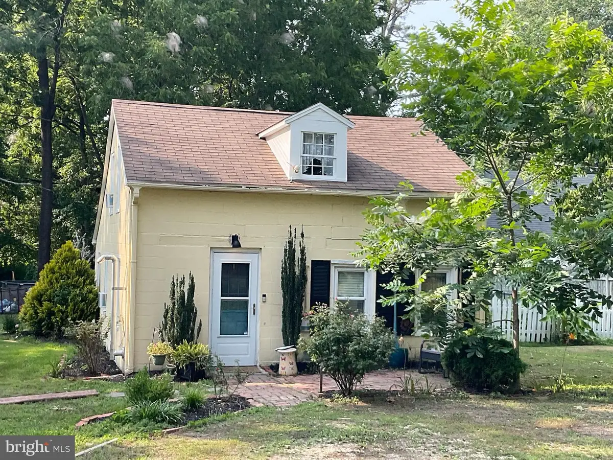 300-b W Federal St, Snow Hill, MD 21863 - #1