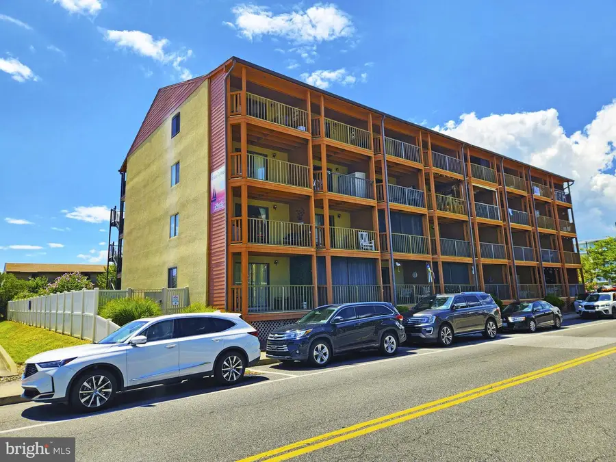203 33rd St #301, Ocean City, MD 21842 - #2