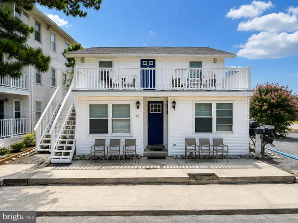 11 40th St #2, OCEAN CITY, MD 21842