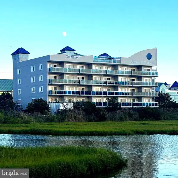 105 63rd St #406, OCEAN CITY, MD 21842
