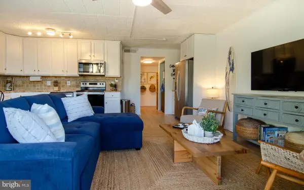 12 42nd St #303, OCEAN CITY, MD 21842