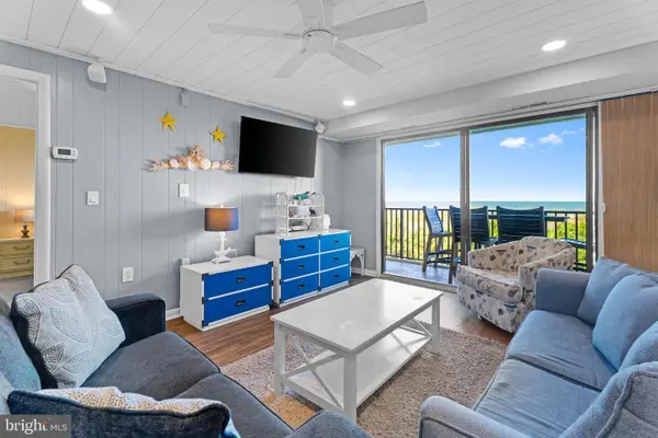 10 81st St #209, OCEAN CITY, MD 21842