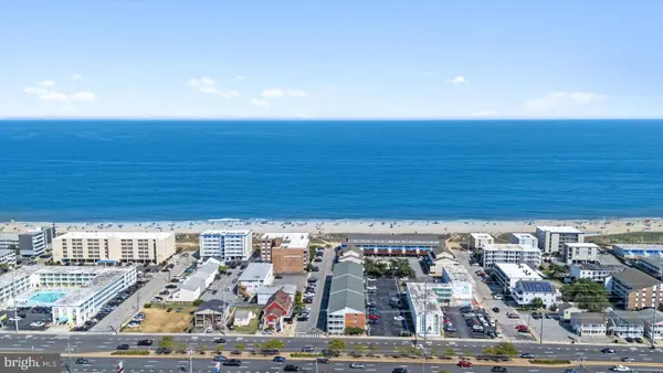 17 72nd St #19, OCEAN CITY, MD 21842