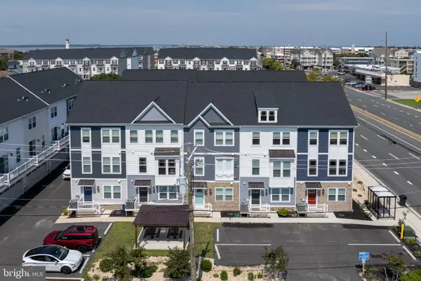 102 142nd St #102d, OCEAN CITY, MD 21842