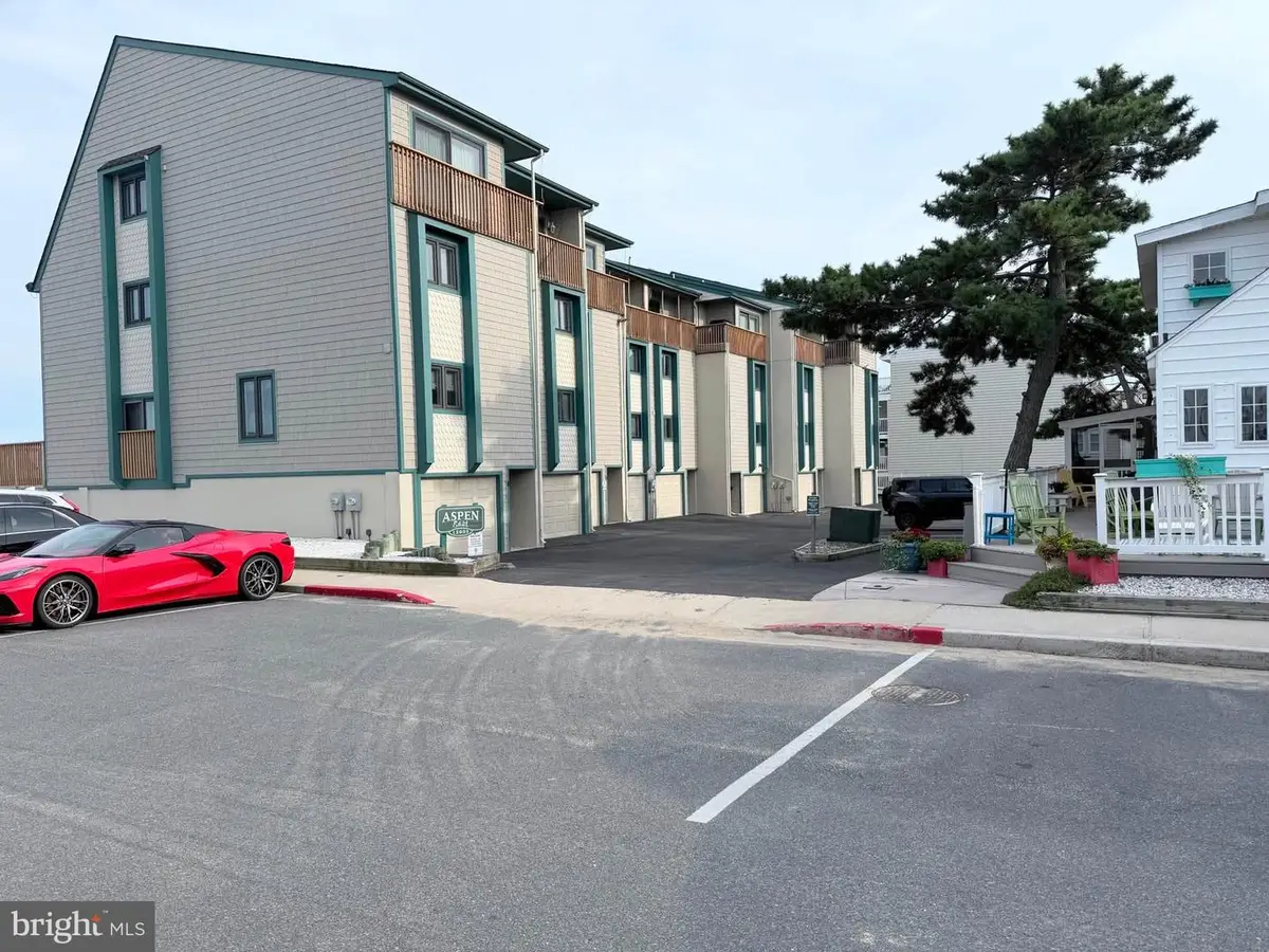12005 Wight St #4, Ocean City, MD 21842 - #1