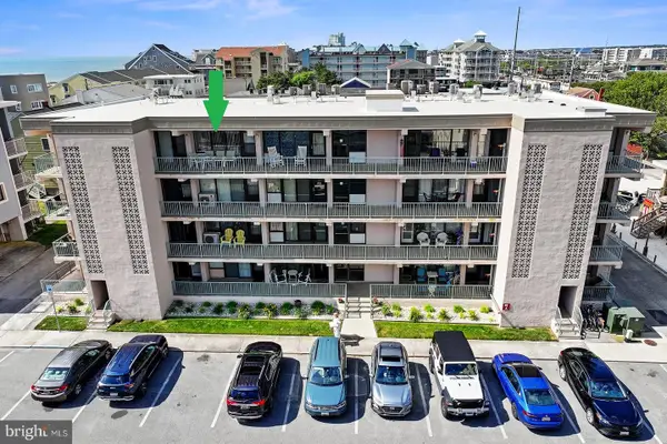 13 44th St #403, OCEAN CITY, MD 21842