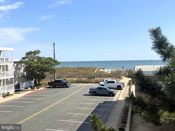 7 124th St #201, OCEAN CITY, MD 21842