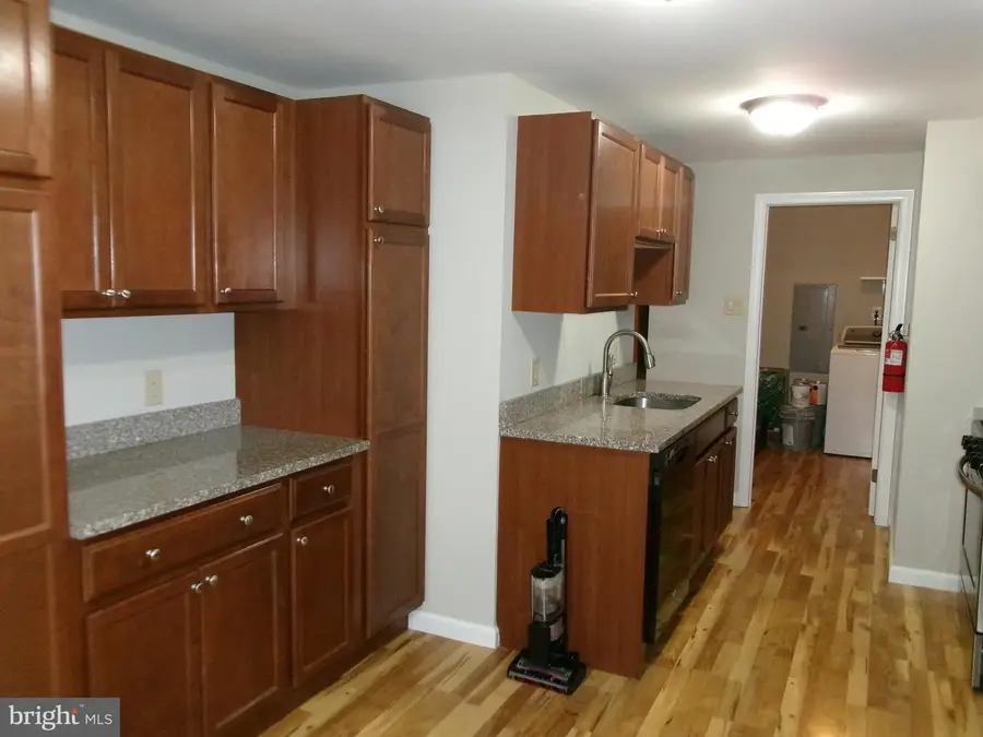 323 Woodlawn Ave, Williamstown, NJ 08094 - Image #2