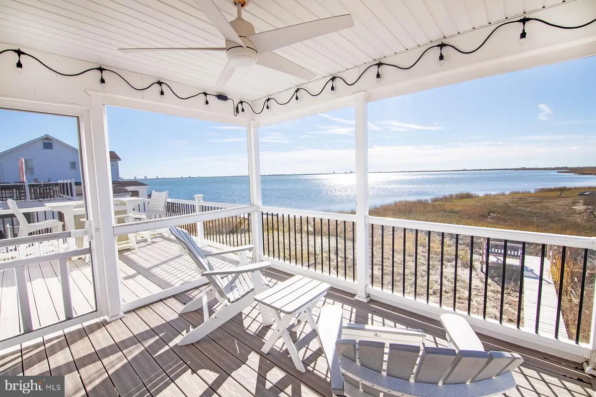 327 Oakland Ave, Pleasantville, NJ 08232 - Image #1