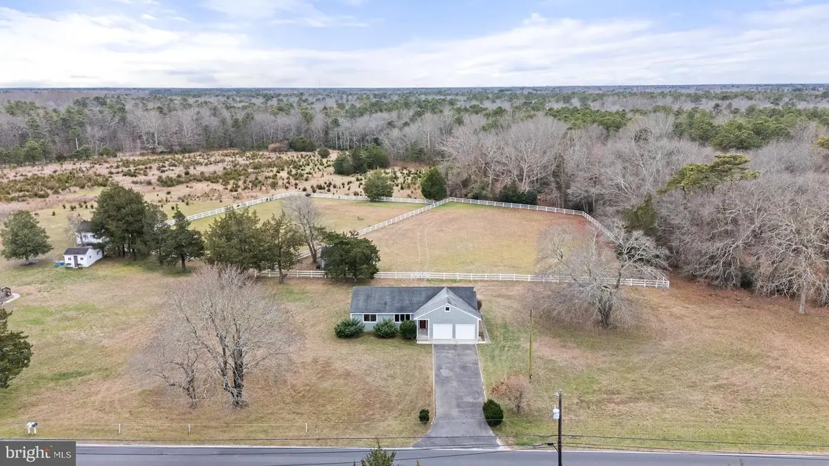 914 W Moss Mill Rd, Egg Harbor City, NJ 08215 - Image #1