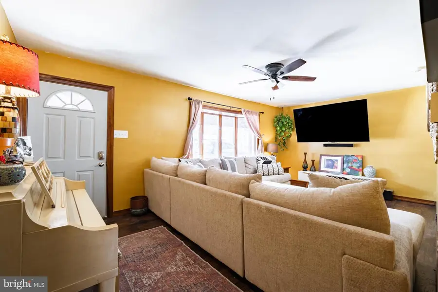 316 E Collings Dr, Williamstown, NJ 08094 - Image #3