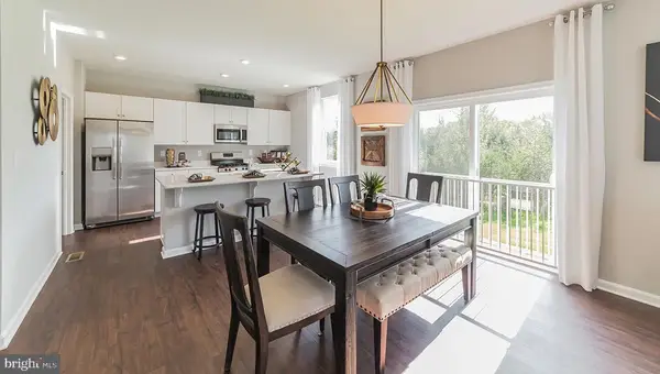 221 Daytona Rd, EGG HARBOR TOWNSHIP, NJ 08234