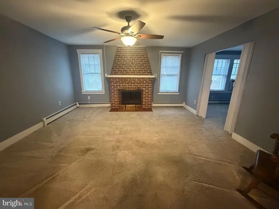 327 E Pleasant St, Hammonton, NJ 08037 - #2