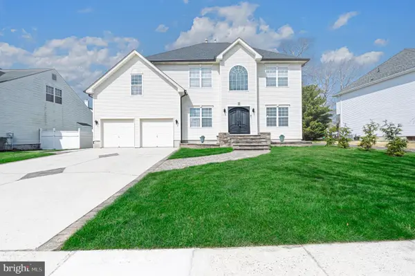 11 Chancellor Park Dr, MAYS LANDING, NJ 08330