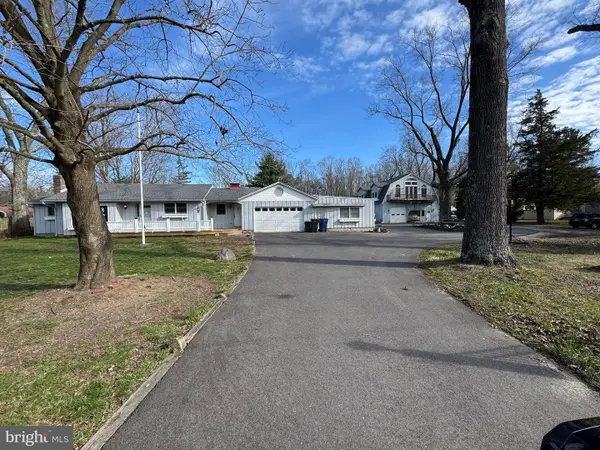 815 Route, WILLIAMSTOWN, NJ 08094