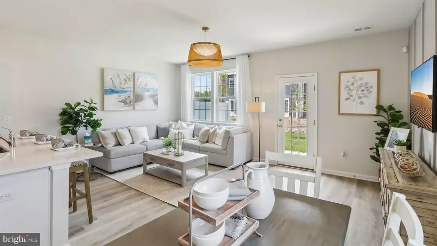 243 Hermosa Dr, Egg Harbor, NJ 08234 - #3