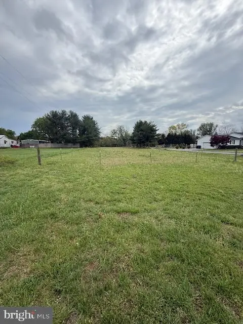 521 E Forest Grove Rd, Vineland, NJ 08360 - #3