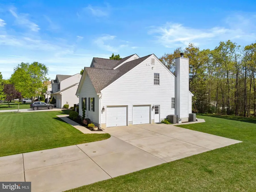 337 S Grand St, Hammonton, NJ 08037 - #3