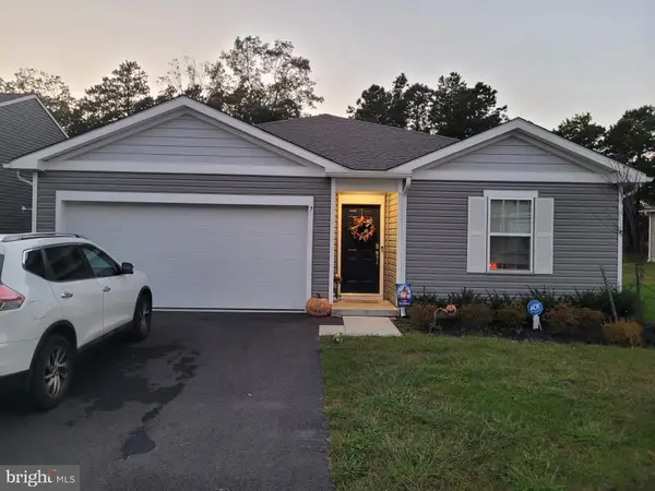 7 Pin Oak Dr, MAYS LANDING, NJ 08330