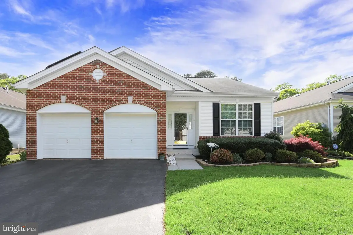 17 Manchester St, Galloway, NJ 08205 - #1