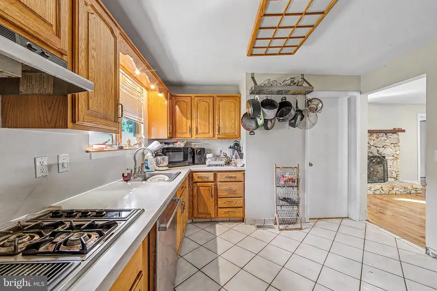 72 S Lisa Dr, Egg Harbor City, NJ 08215 - #3