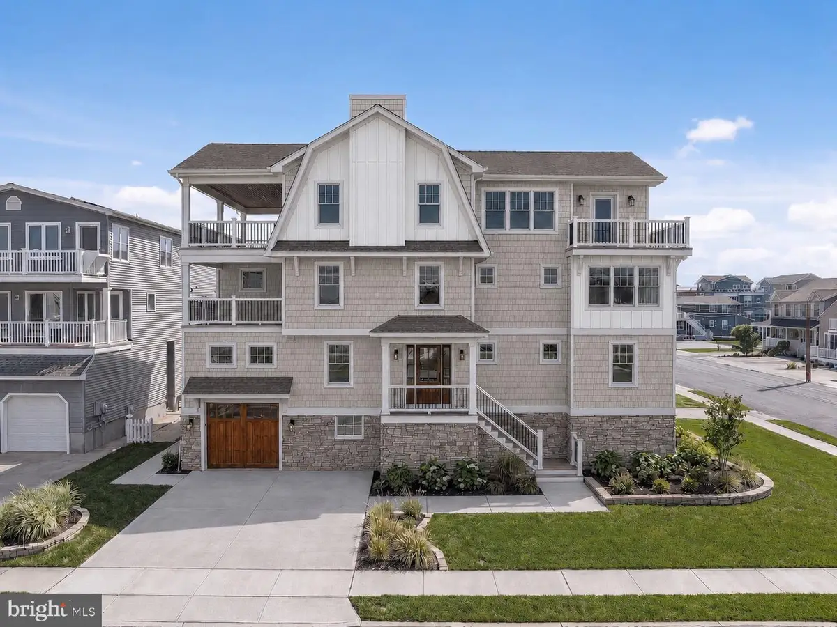 1106 E Beach Ave, Brigantine, NJ 08203 - #1