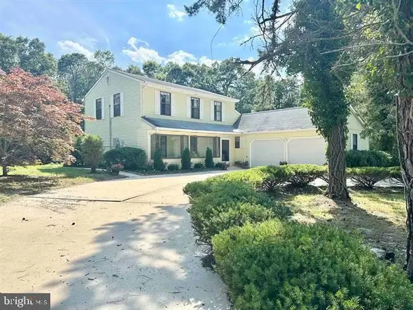 814 Berrywood Ln, ABSECON, NJ 08205