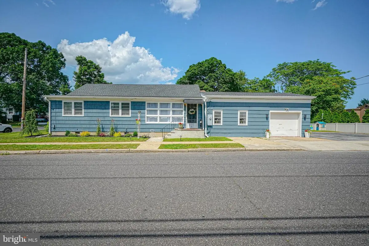 21 N Grand St, Hammonton, NJ 08037 - #1