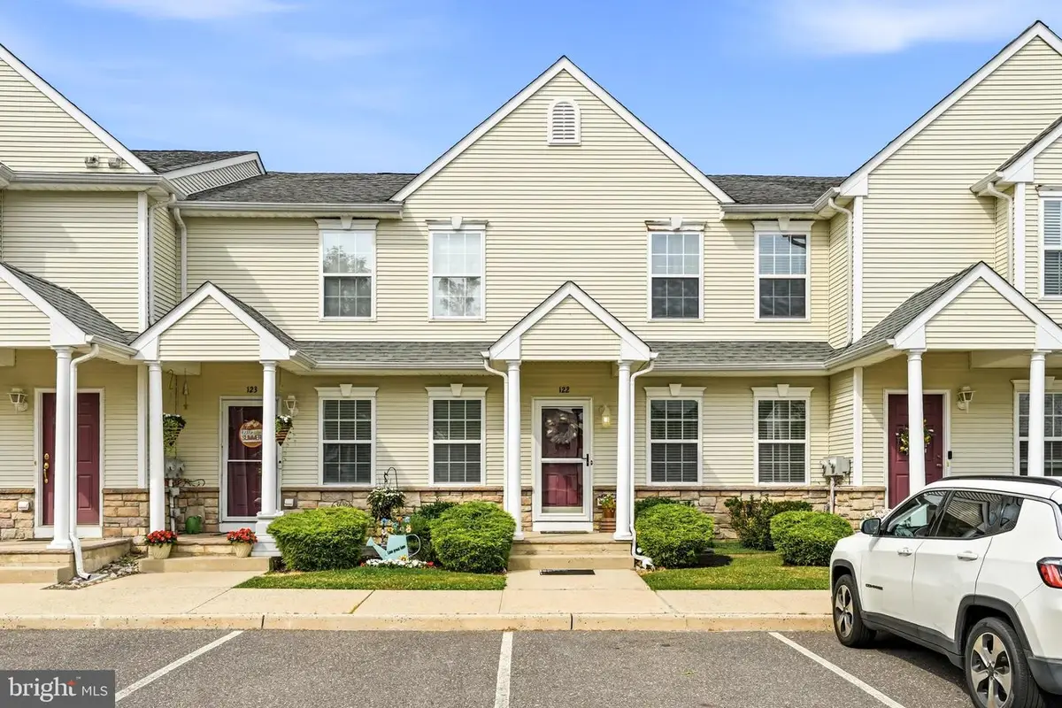 122 Jamestown Blvd, Hammonton, NJ 08037 - #1