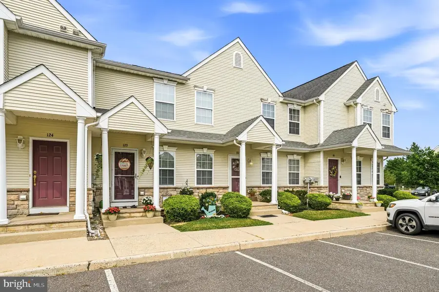 122 Jamestown Blvd, Hammonton, NJ 08037 - #2