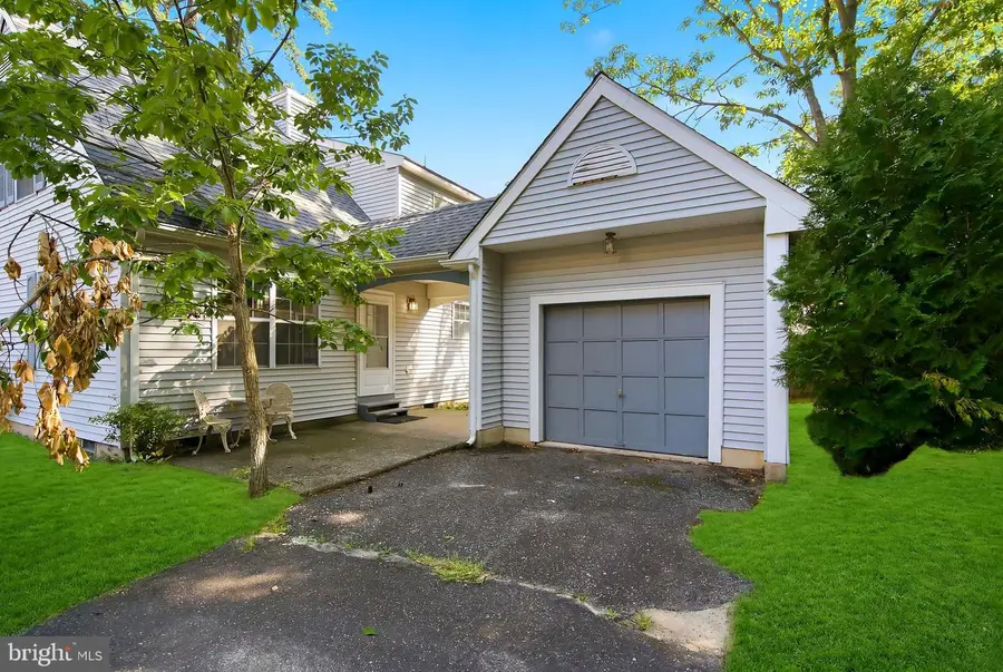 526 E Revere Way, Absecon, NJ 08205 - #3