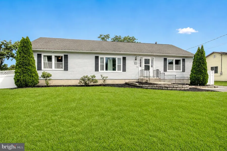 208 W Arctic Ave, Minotola, NJ 08341 - #2