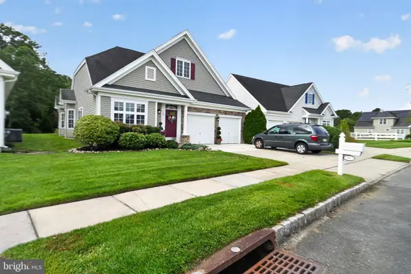 70 Burnside Dr, EGG HARBOR TOWNSHIP, NJ 08234